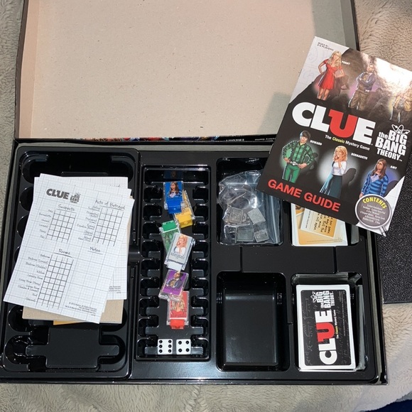The Big Bang Theory Clue Classic Game - Picture 3 of 5